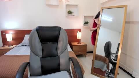 Julianne online show from 03.08.25