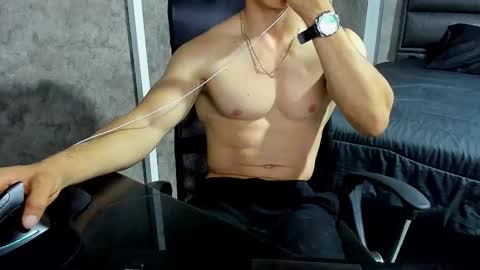 Snapshot of juliansexxx16 chatting on 10.10.25 Julian online show from 10.10.25