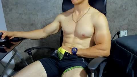 Snapshot of juliansexxx16 chatting on 10.19.25 Julian online show from 10.19.25