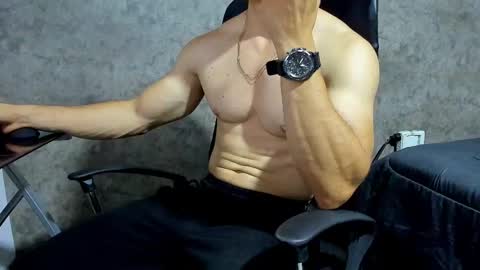 Snapshot of juliansexxx16 chatting on 10.24.25 Julian online show from 10.24.25