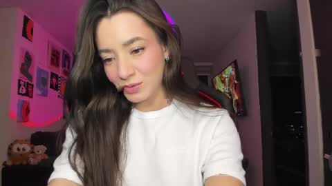 Jeimy Help me to reach 100 thumbs up online show from 04.13.26