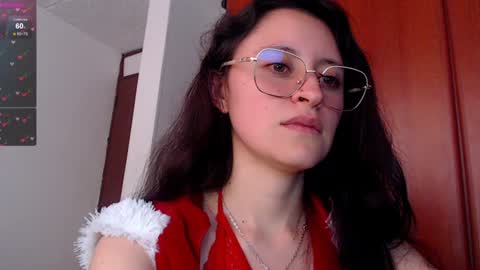 Snapshot of julie_autmn_ chatting on 12.24.24 yules online show from 12.24.24