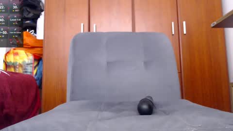 Snapshot of julie_autmn_ chatting on 01.23.25 yules online show from 01.23.25
