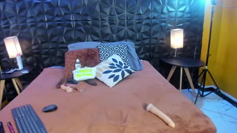julie coper online show from 01.22.25