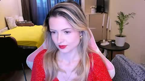 Julie online show from 04.25.26