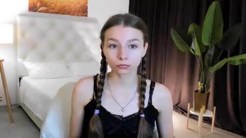 juliedaniel online show from 09.17.25