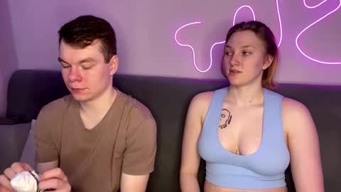 Julie and Thomas online show from 12.03.25