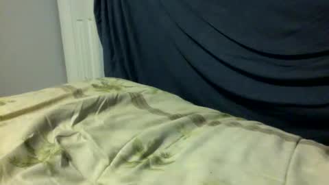 Snapshot of julienlongg chatting on 01.17.25 Julien online show from 01.17.25