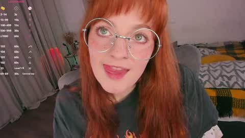 Snapshot of juliet_schoolgirl chatting on 05.29.26 Juliet online show from 05.29.26