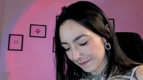 juliet_sourire online show from 12.18.24