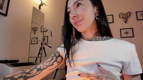 juliet_sourire online show from 02.05.25