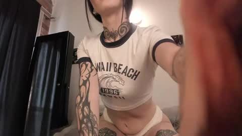 juliet_sourire online show from 02.12.25