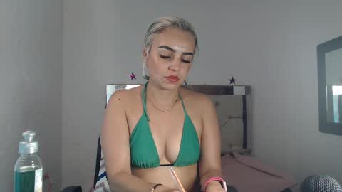 julieta__fox_ online show from 01.09.25