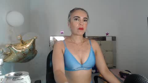 julieta__fox_ online show from 01.22.25