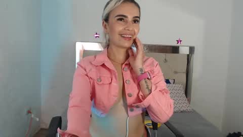 julieta__fox_ online show from 02.28.25