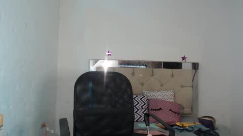 julieta__fox_ online show from 03.03.25
