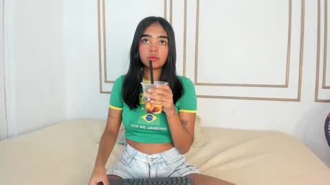 Juli online show from 12.28.24