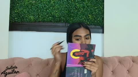 Juli online show from 04.10.26