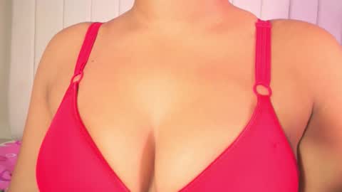 Julieta  IG juietaflower06 online show from 02.18.26