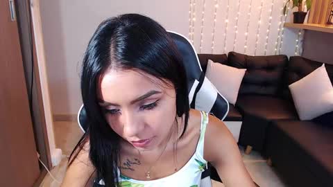 julieta_fn online show from 02.12.25
