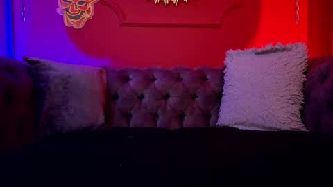 Snapshot of julieta_russell chatting on 09.22.25  Julieta  online show from 09.22.25