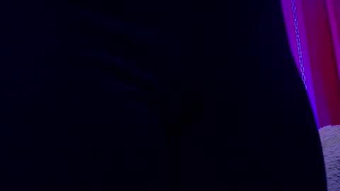 Snapshot of julieta_russell chatting on 09.27.25  Julieta  online show from 09.27.25