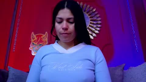 Snapshot of julieta_russell chatting on 09.29.25  Julieta  online show from 09.29.25