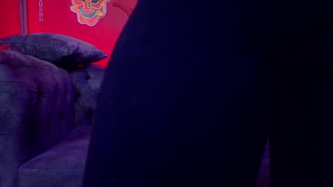 Snapshot of julieta_russell chatting on 10.04.25  Julieta  online show from 10.04.25