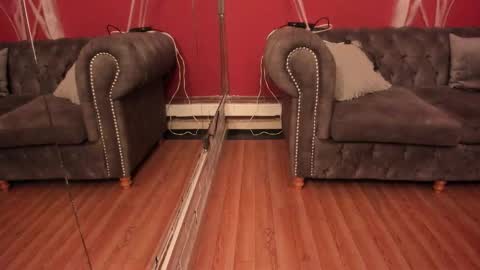 Snapshot of julieta_russell chatting on 10.30.25  Julieta  online show from 10.30.25