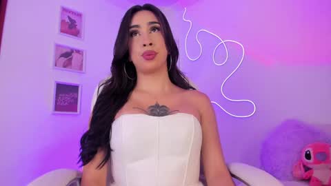 Snapshot of julietabomgv chatting on 03.01.25 julietabomgv online show from 03.01.25