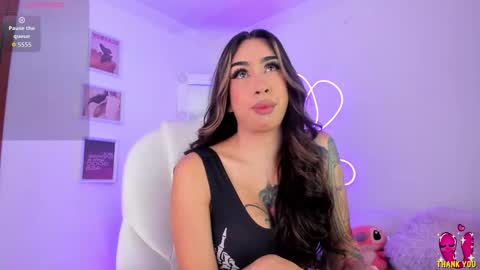 Snapshot of julietabomgv chatting on 10.22.25 julietabomgv online show from 10.22.25