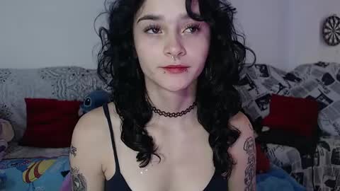 Julieta Jaguar online show from 01.15.25
