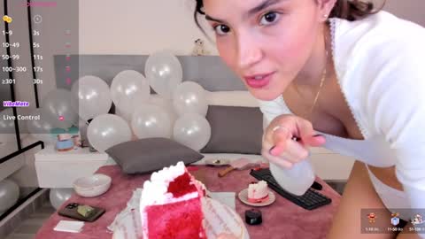 Juliana online show from 12.17.24