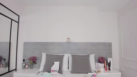 Juliana online show from 01.15.25