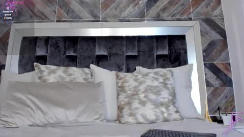 Julieta Wild  online show from 03.02.25