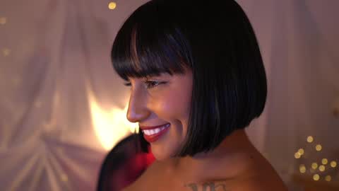 julietawinona online show from 01.14.25