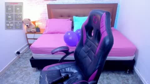 Snapshot of julieth_love_ chatting on 09.16.25 Julieth  online show from 09.16.25