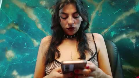    online show from 09.18.25