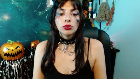    online show from 10.04.25