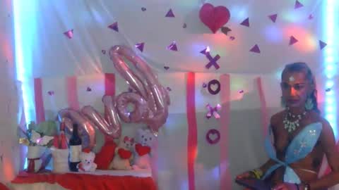 Julieth Wolf online show from 02.14.25