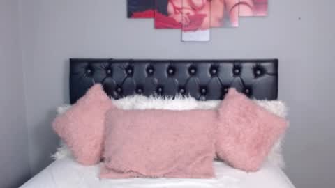 Snapshot of julietha_fox chatting on 01.09.25 julietha fox online show from 01.09.25