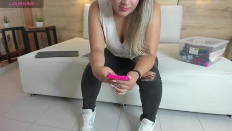 Julietha online show from 10.14.25