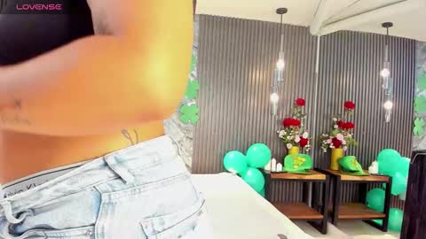 Snapshot of julietha_taylor chatting on 03.18.26 Julietha online show from 03.18.26