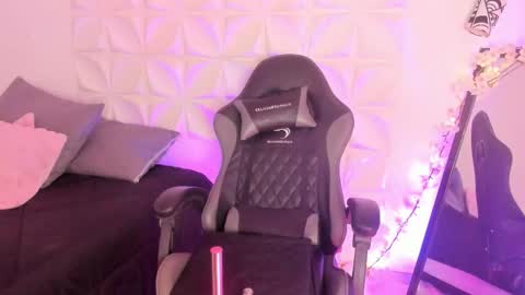 Julieth online show from 11.27.25