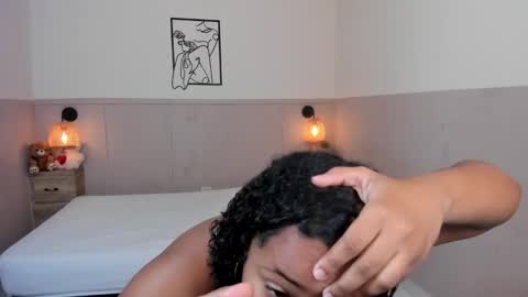 Julieth Julie online show from 10.31.25