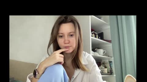 julietsensation online show from 01.22.25