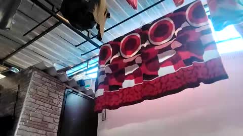 Snapshot of julietta_max chatting on 02.27.26 julietta max online show from 02.27.26