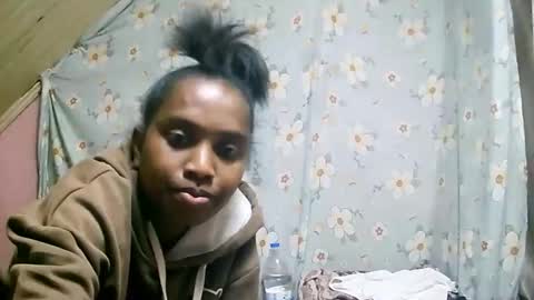 Snapshot of juliette9794 chatting on 09.08.25 juliette9794 online show from 09.08.25