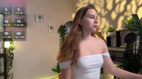 Julie online show from 11.04.25