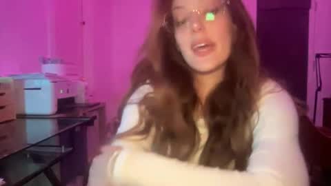 Snapshot of juliettetoken chatting on 09.30.25 Goddess Endigo online show from 09.30.25